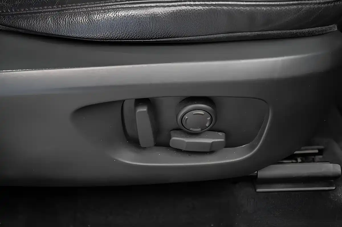 Used 2019 Land Rover Discovery Sport Hse Black - Interior and Exterior details 10