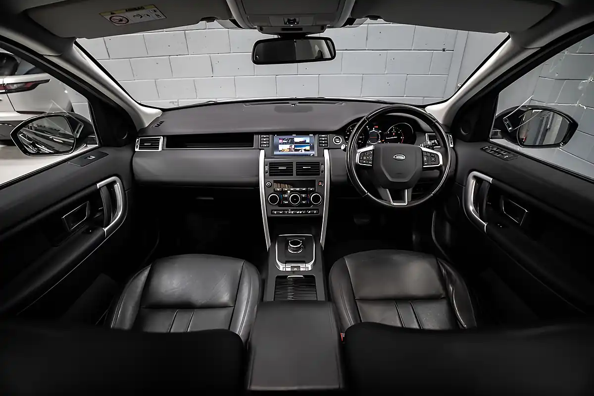 Used 2019 Land Rover Discovery Sport Hse Black - Interior and Exterior details 2