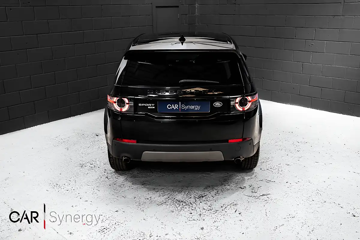Used 2019 Land Rover Discovery Sport Hse Black - Interior and Exterior details 6