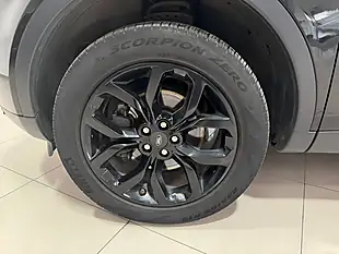 Used 2019 Land Rover Discovery Sport Hse Black - Interior and Exterior details 6