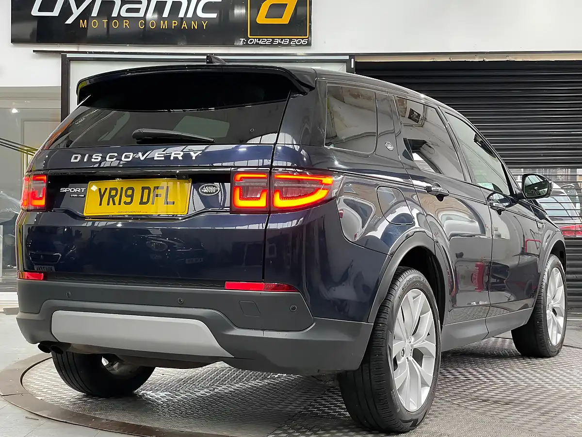 Used 2019 Land Rover Discovery Sport Hse Blue - Interior and Exterior details 5