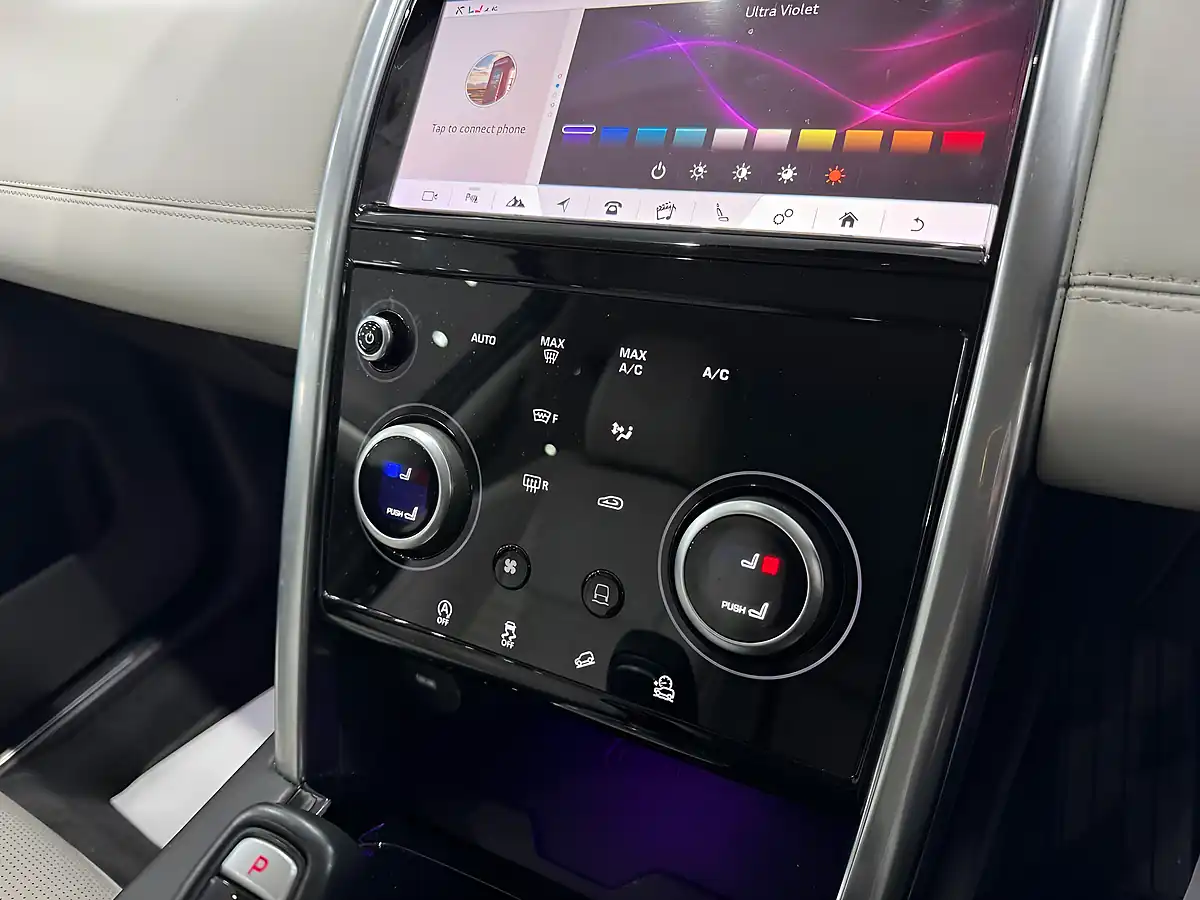 Used 2019 Land Rover Discovery Sport Hse Blue - Interior and Exterior details 16