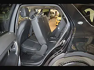 Used 2019 Land Rover Discovery Sport Hse Dynamic Lux Santorini Black - Interior and Exterior details 12