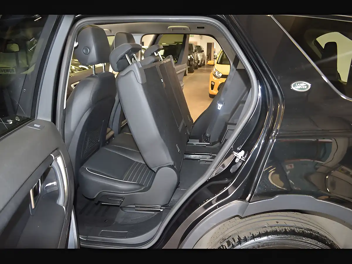 Used 2019 Land Rover Discovery Sport Hse Dynamic Lux Santorini Black - Interior and Exterior details 12