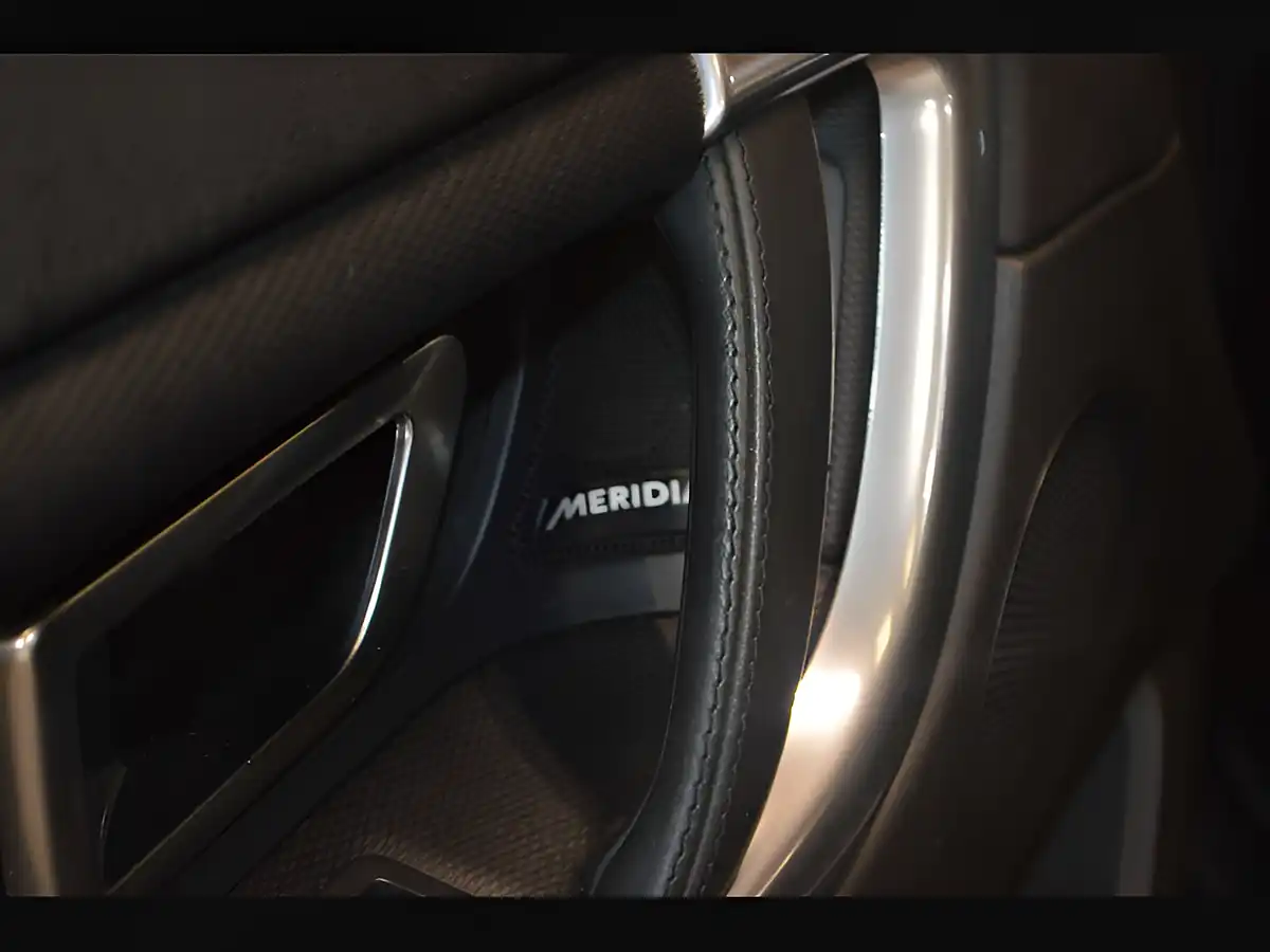 Used 2019 Land Rover Discovery Sport Hse Dynamic Lux Santorini Black - Interior and Exterior details 15