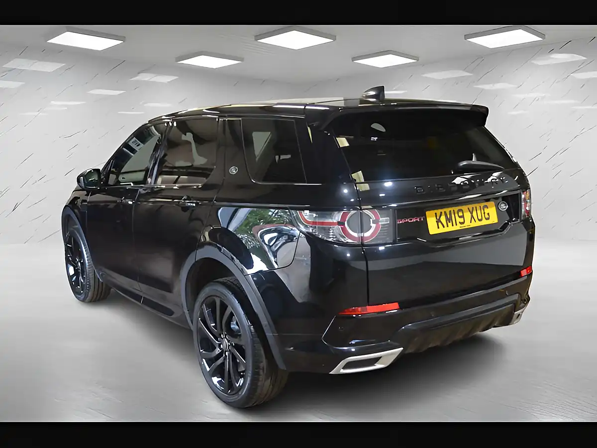 Used 2019 Land Rover Discovery Sport Hse Dynamic Lux Santorini Black - Interior and Exterior details 6