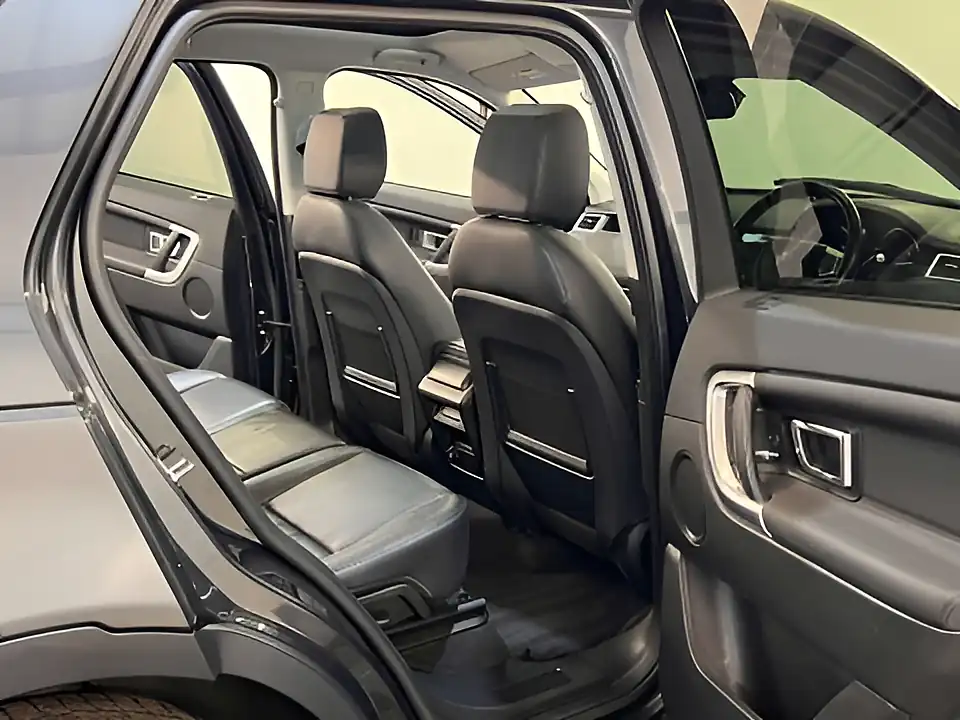 Used 2019 Land Rover Discovery Sport Hse Grey - Interior and Exterior details 15