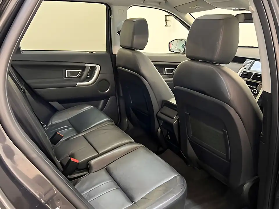 Used 2019 Land Rover Discovery Sport Hse Grey - Interior and Exterior details 16
