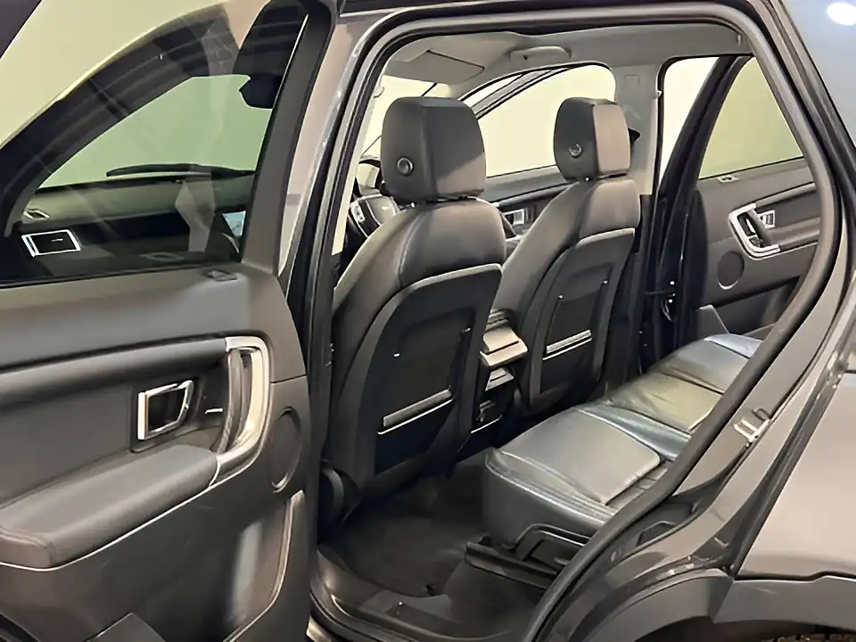 Used 2019 Land Rover Discovery Sport Hse Grey - Interior and Exterior details 18