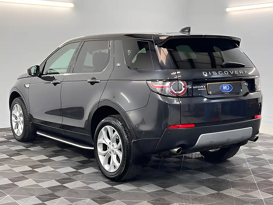 Used 2019 Land Rover Discovery Sport Hse Grey - Interior and Exterior details 7