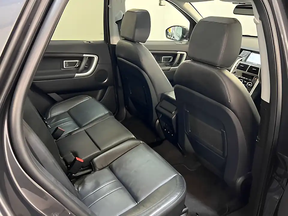 Used 2019 Land Rover Discovery Sport Hse Grey - Interior and Exterior details 16