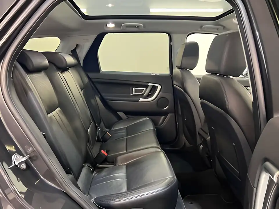 Used 2019 Land Rover Discovery Sport Hse Grey - Interior and Exterior details 17