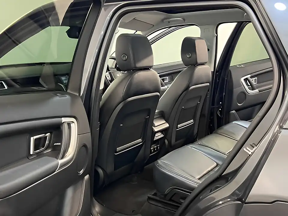 Used 2019 Land Rover Discovery Sport Hse Grey - Interior and Exterior details 18