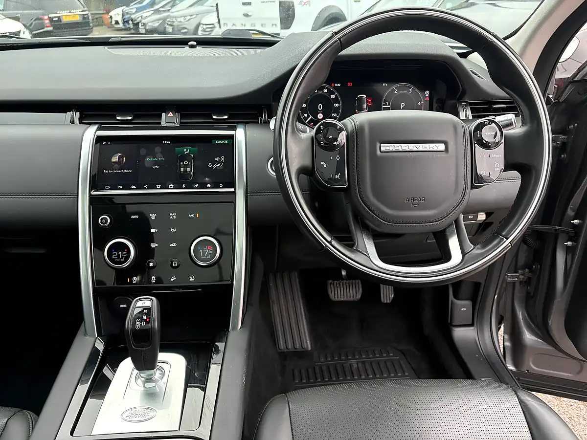 Used 2019 Land Rover Discovery Sport Hse Grey - Interior and Exterior details 11