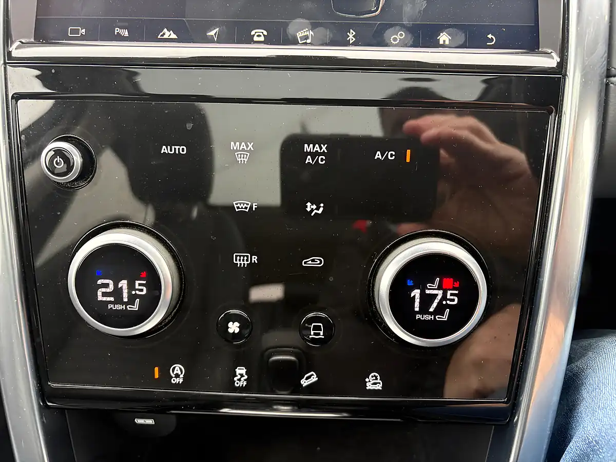 Used 2019 Land Rover Discovery Sport Hse Grey - Interior and Exterior details 16