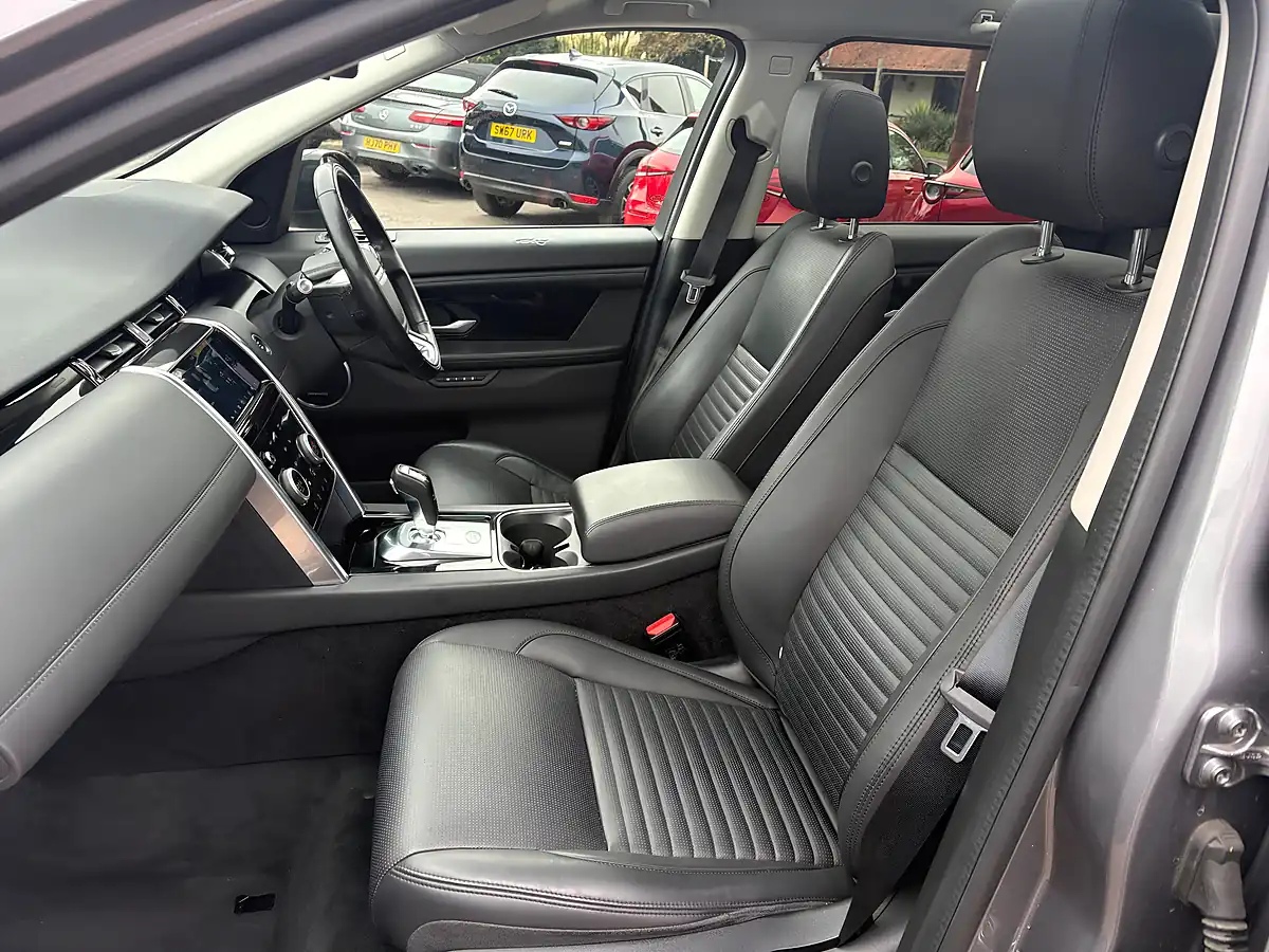 Used 2019 Land Rover Discovery Sport Hse Grey - Interior and Exterior details 9