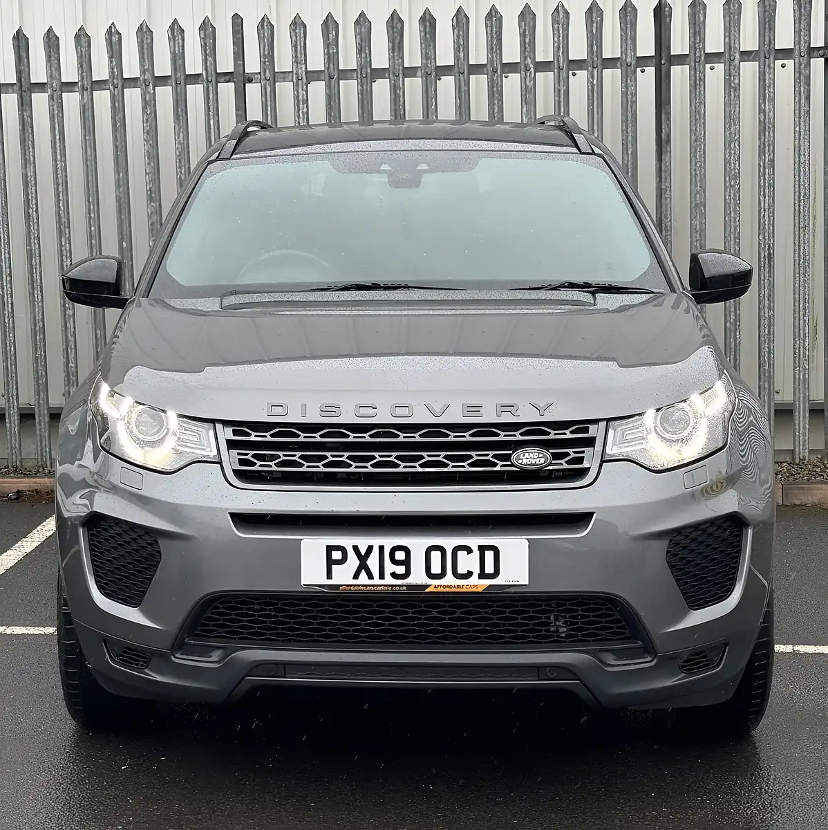 Used 2019 Land Rover Discovery Sport Hse Landmark Grey - Interior and Exterior details 3