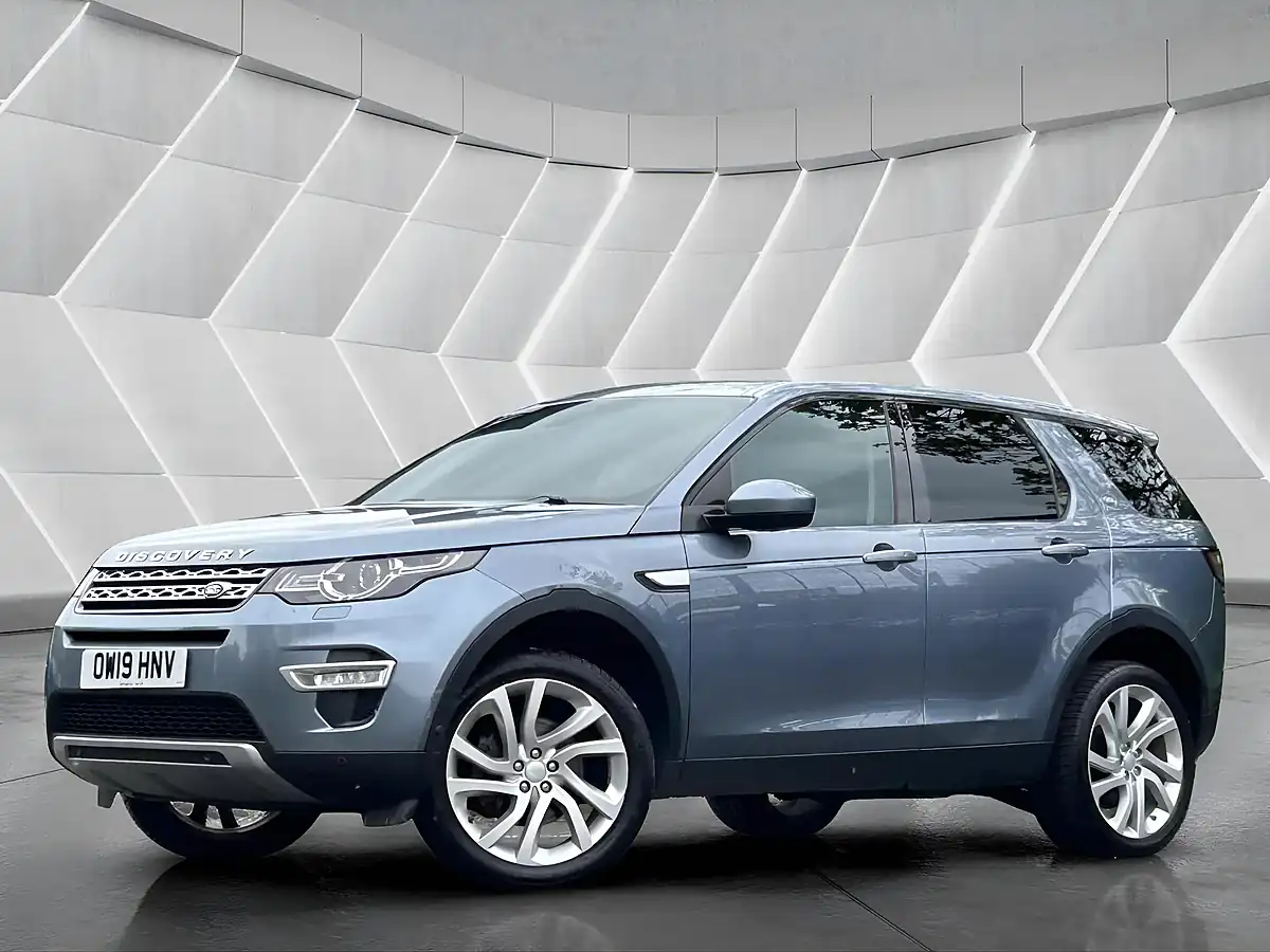 Used 2019 Land Rover Discovery Sport Hse Luxury Blue - Front View