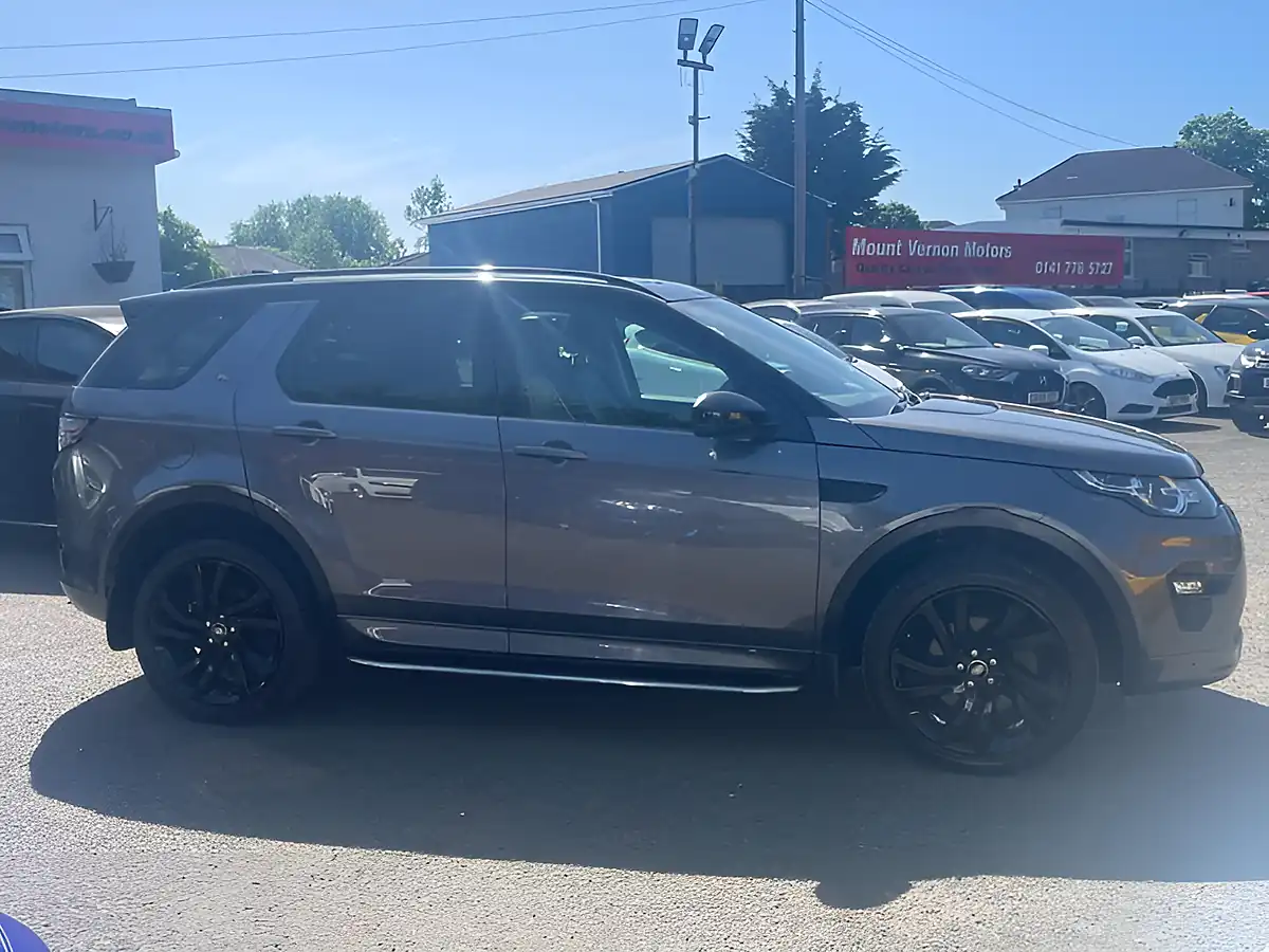 Used 2019 Land Rover Discovery Sport Hse Luxury Grey - Interior and Exterior details 10