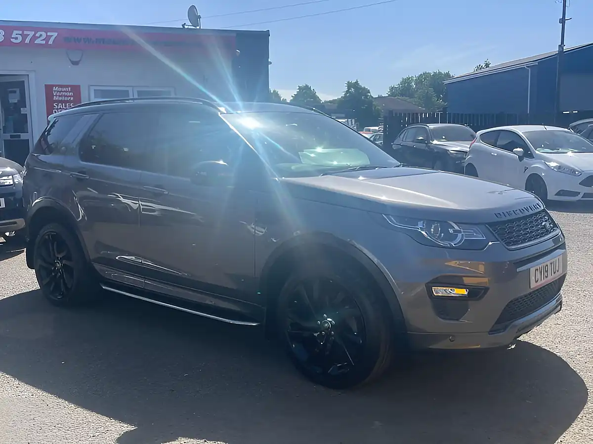 Used 2019 Land Rover Discovery Sport Hse Luxury Grey - Interior and Exterior details 11