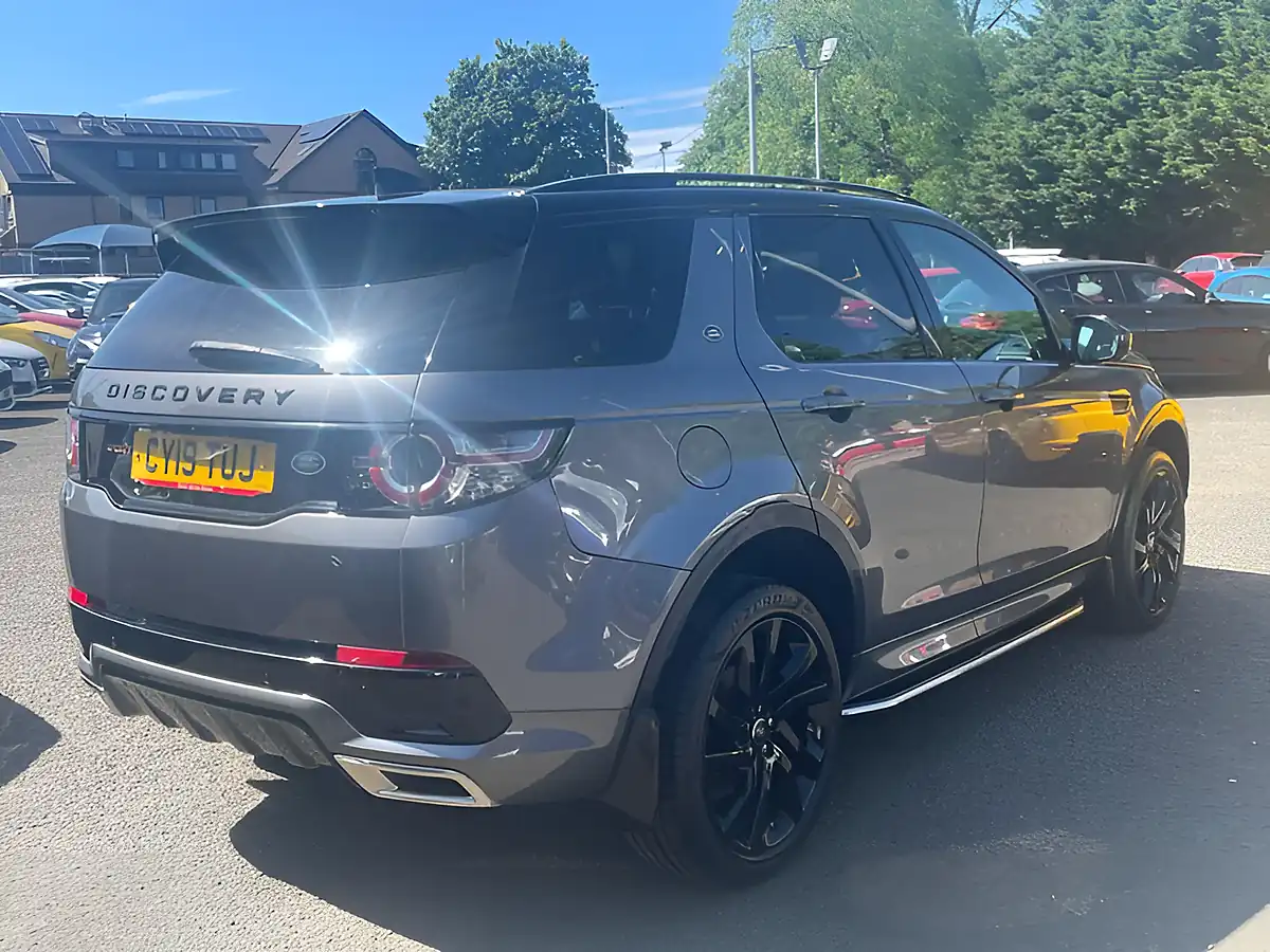 Used 2019 Land Rover Discovery Sport Hse Luxury Grey - Interior and Exterior details 8