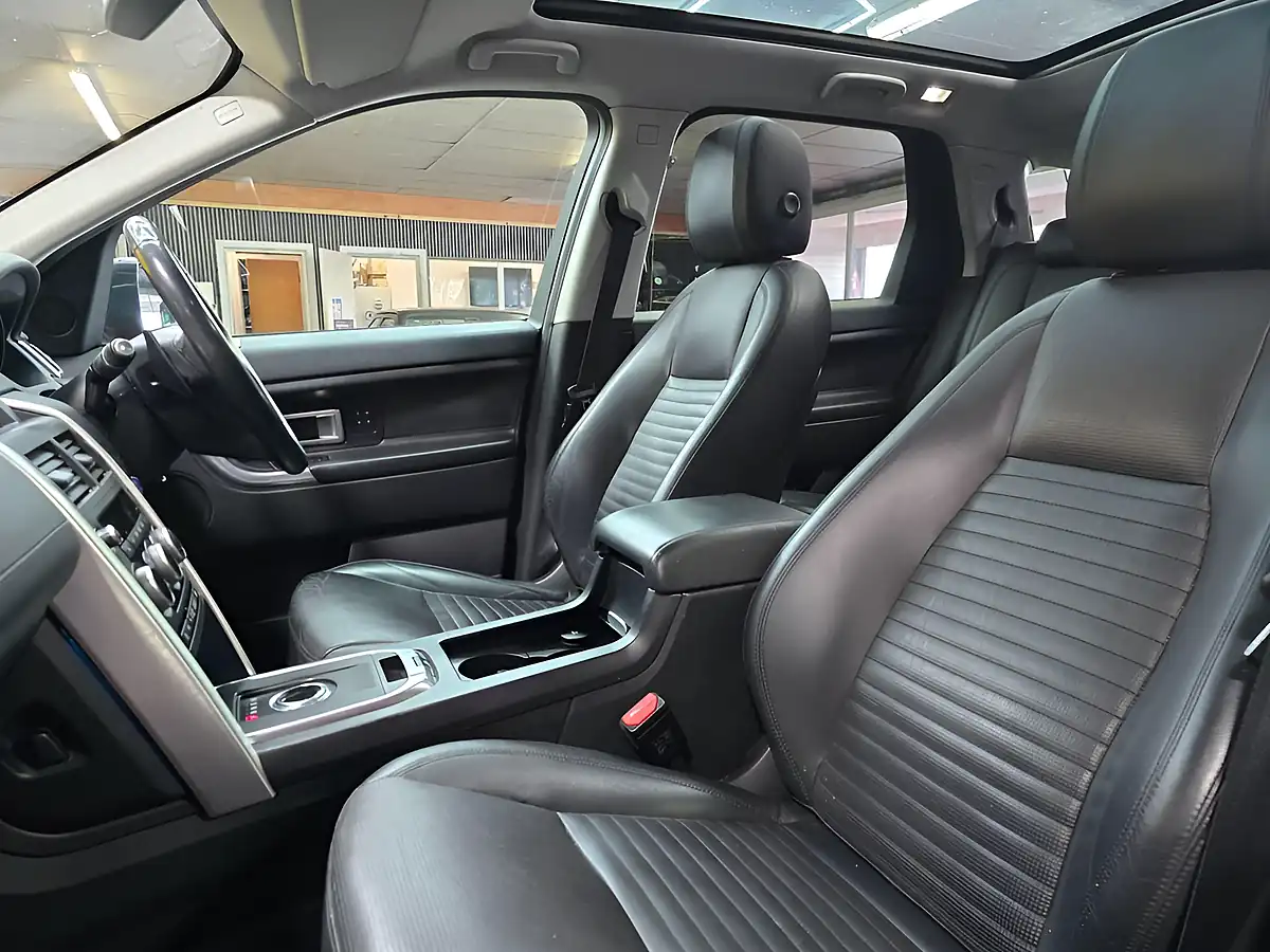 Used 2019 Land Rover Discovery Sport Hse Luxury Red - Interior and Exterior details 19
