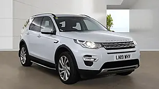 Used 2019 Land Rover Discovery Sport Hse Luxury White - Interior and Exterior details 7