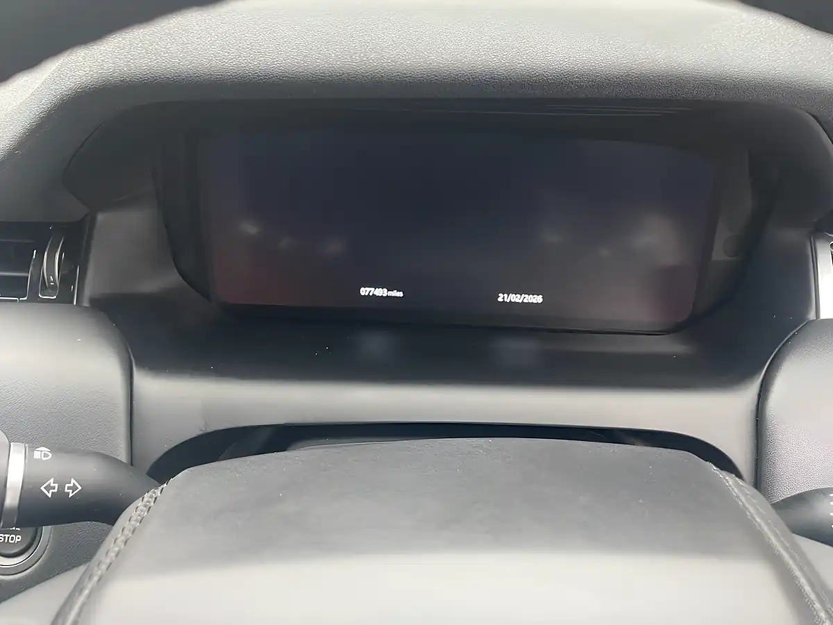 Used 2019 Land Rover Discovery Sport Hse Silver - Interior and Exterior details 10