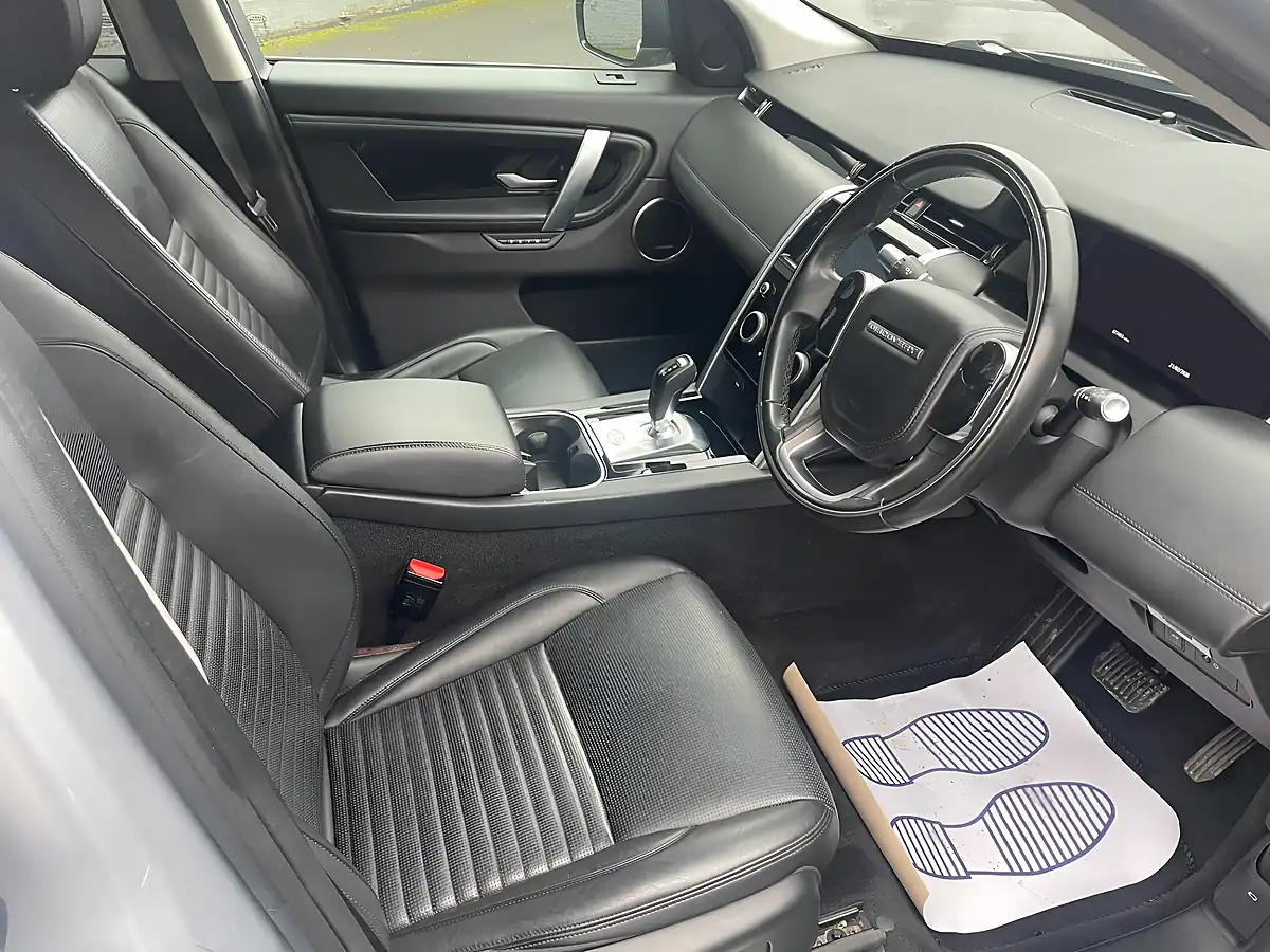 Used 2019 Land Rover Discovery Sport Hse Silver - Interior and Exterior details 11