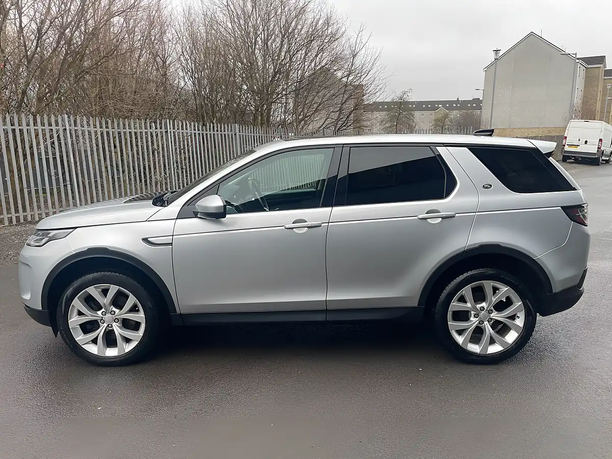 Used 2019 Land Rover Discovery Sport Hse Silver - Interior and Exterior details 9