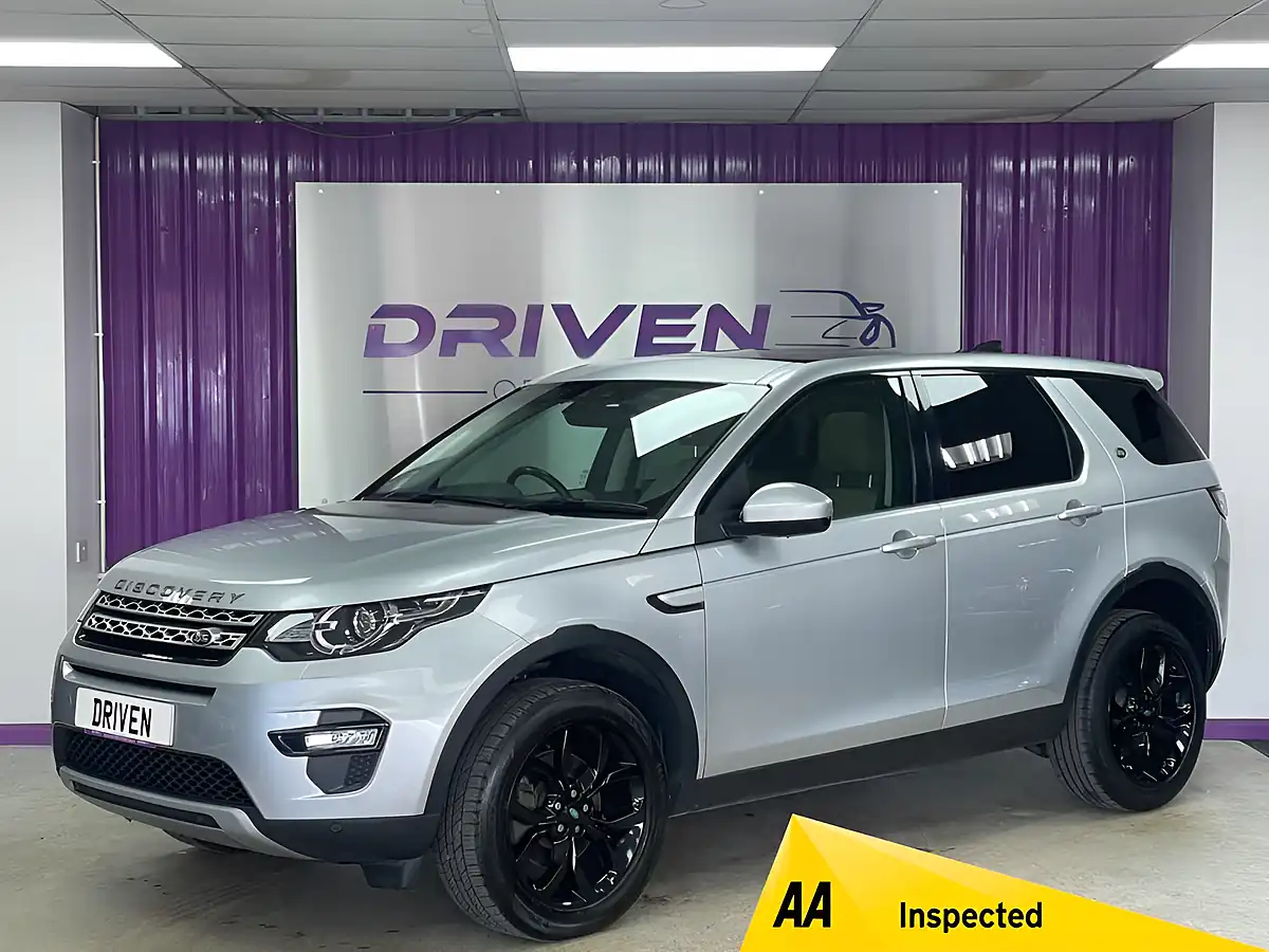 Used 2019 Land Rover Discovery Sport Hse Silver - Front View