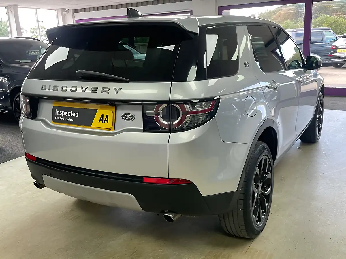 Used 2019 Land Rover Discovery Sport Hse Silver - Interior and Exterior details 8