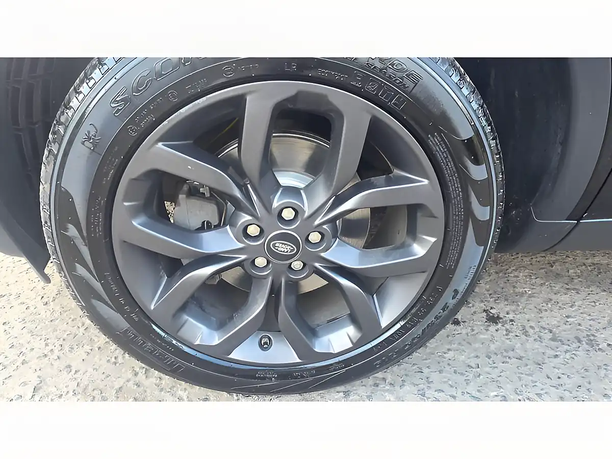 Used 2019 Land Rover Discovery Sport Landmark Black - Interior and Exterior details 20