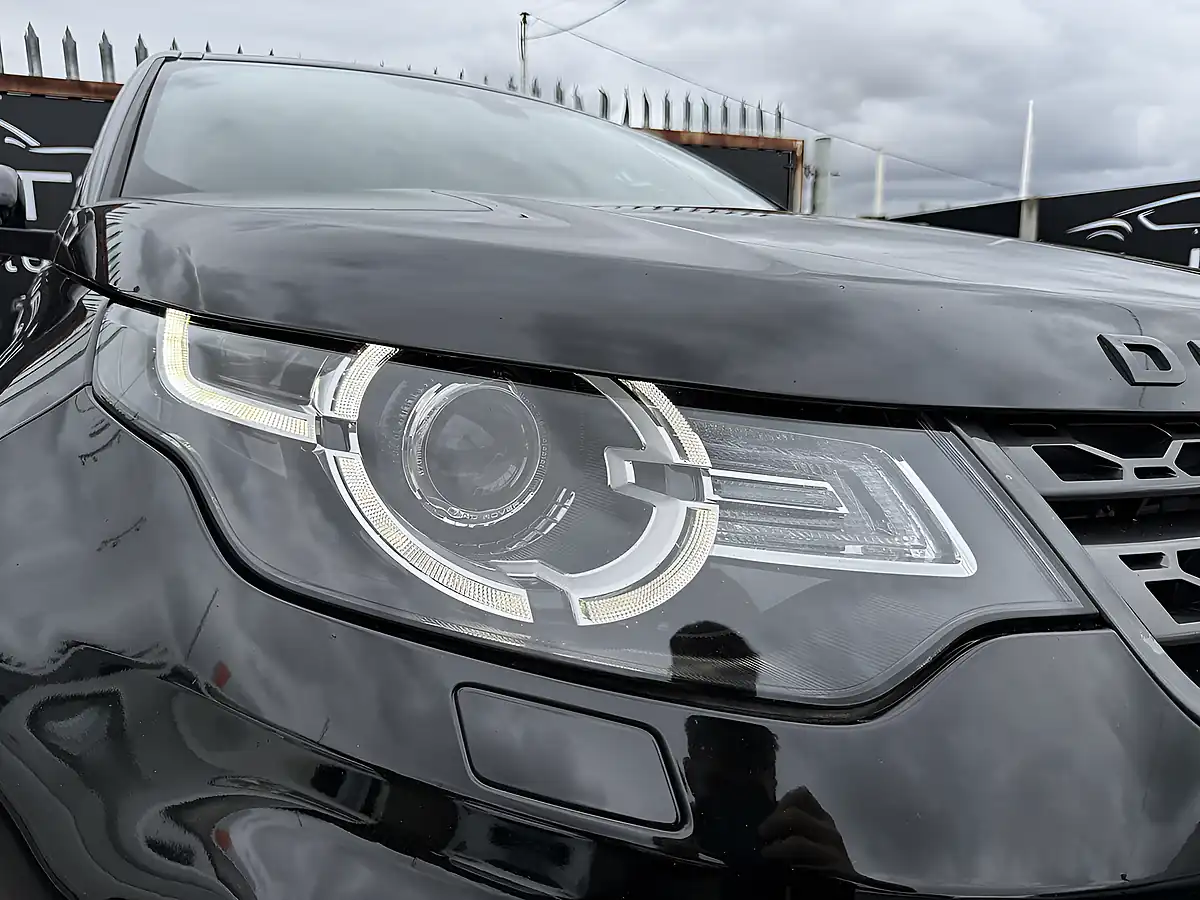 Used 2019 Land Rover Discovery Sport Landmark Black - Interior and Exterior details 3