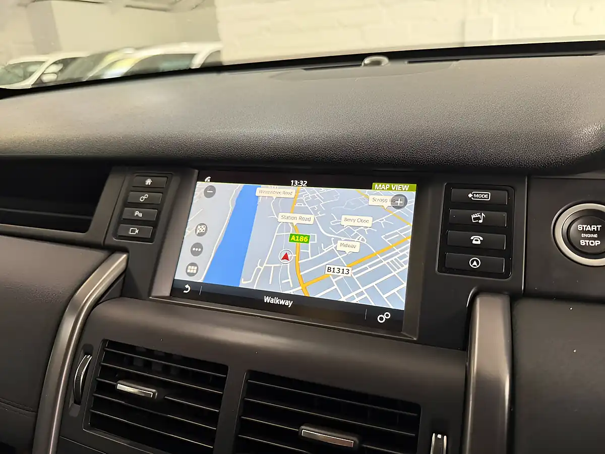 Used 2019 Land Rover Discovery Sport Landmark Black - Interior and Exterior details 11