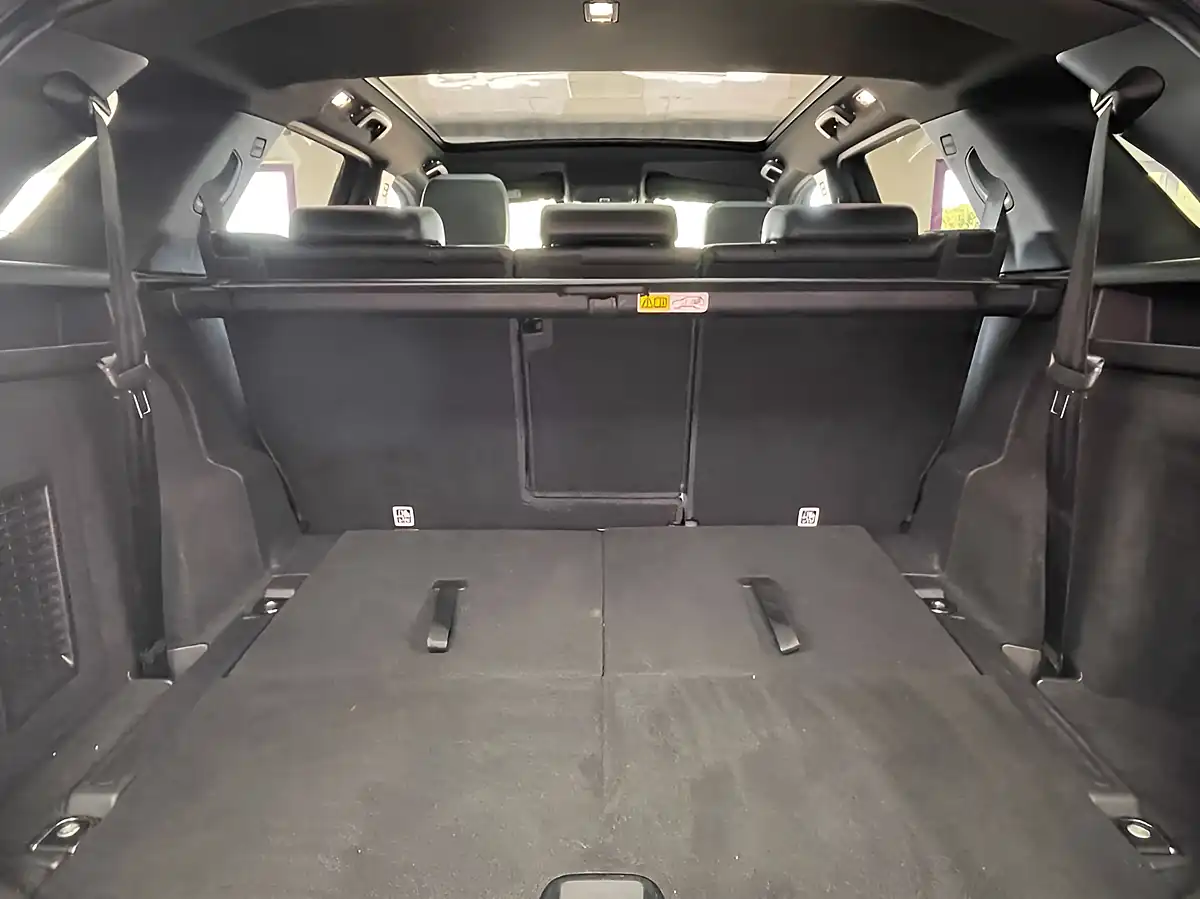 Used 2019 Land Rover Discovery Sport Landmark Black - Interior and Exterior details 11