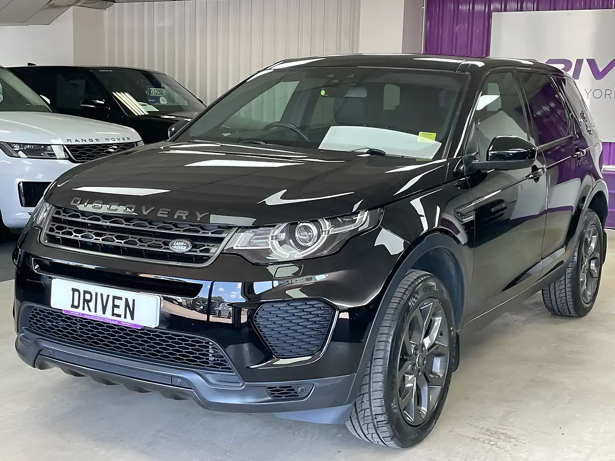 Used 2019 Land Rover Discovery Sport Landmark Black - Interior and Exterior details 6