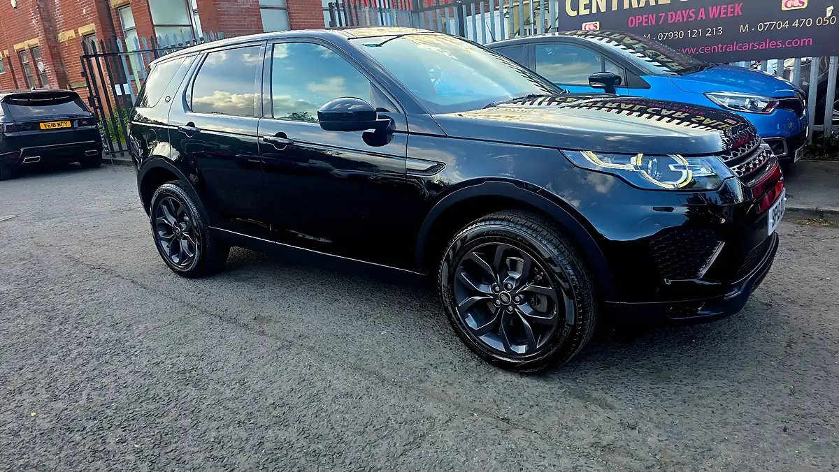 Used 2019 Land Rover Discovery Sport Landmark Black - Front View