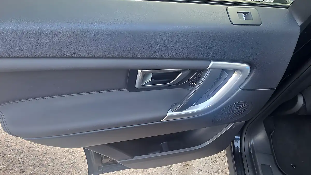 Used 2019 Land Rover Discovery Sport Landmark Black - Interior and Exterior details 17