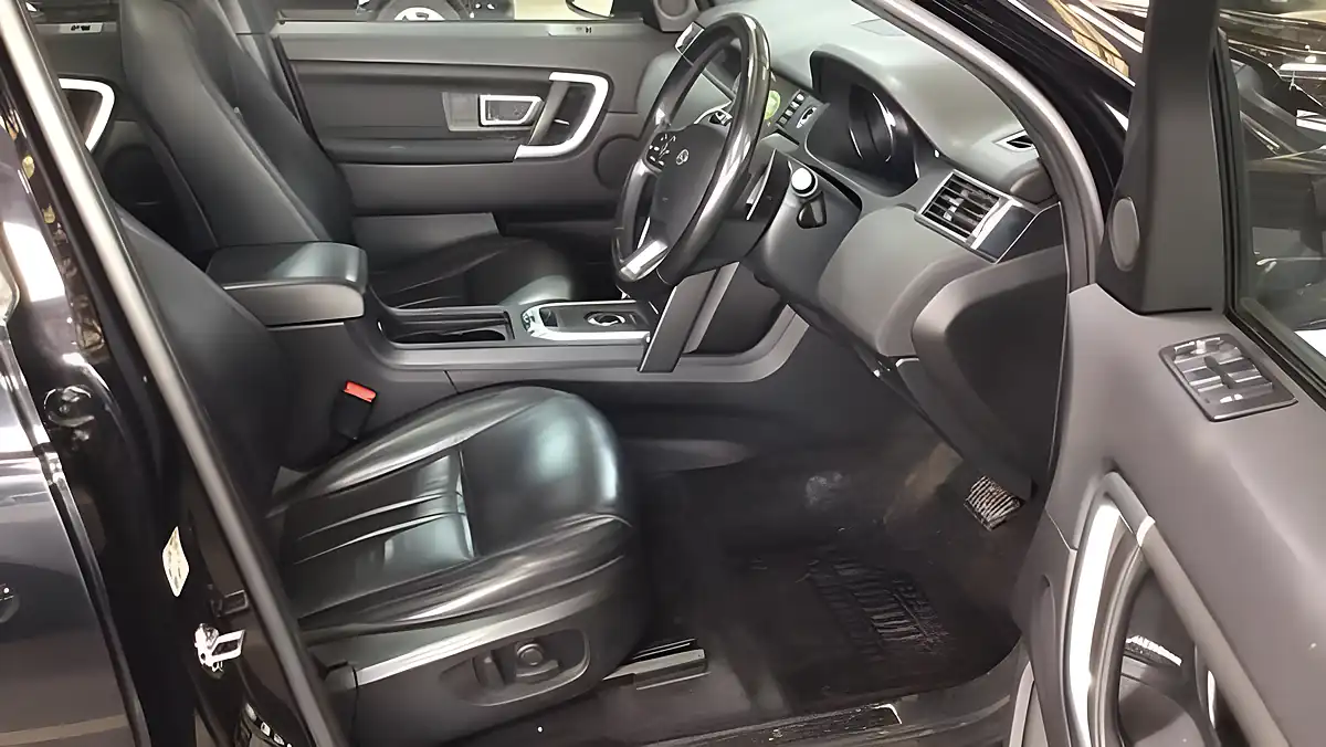 Used 2019 Land Rover Discovery Sport Landmark Black - Interior and Exterior details 11