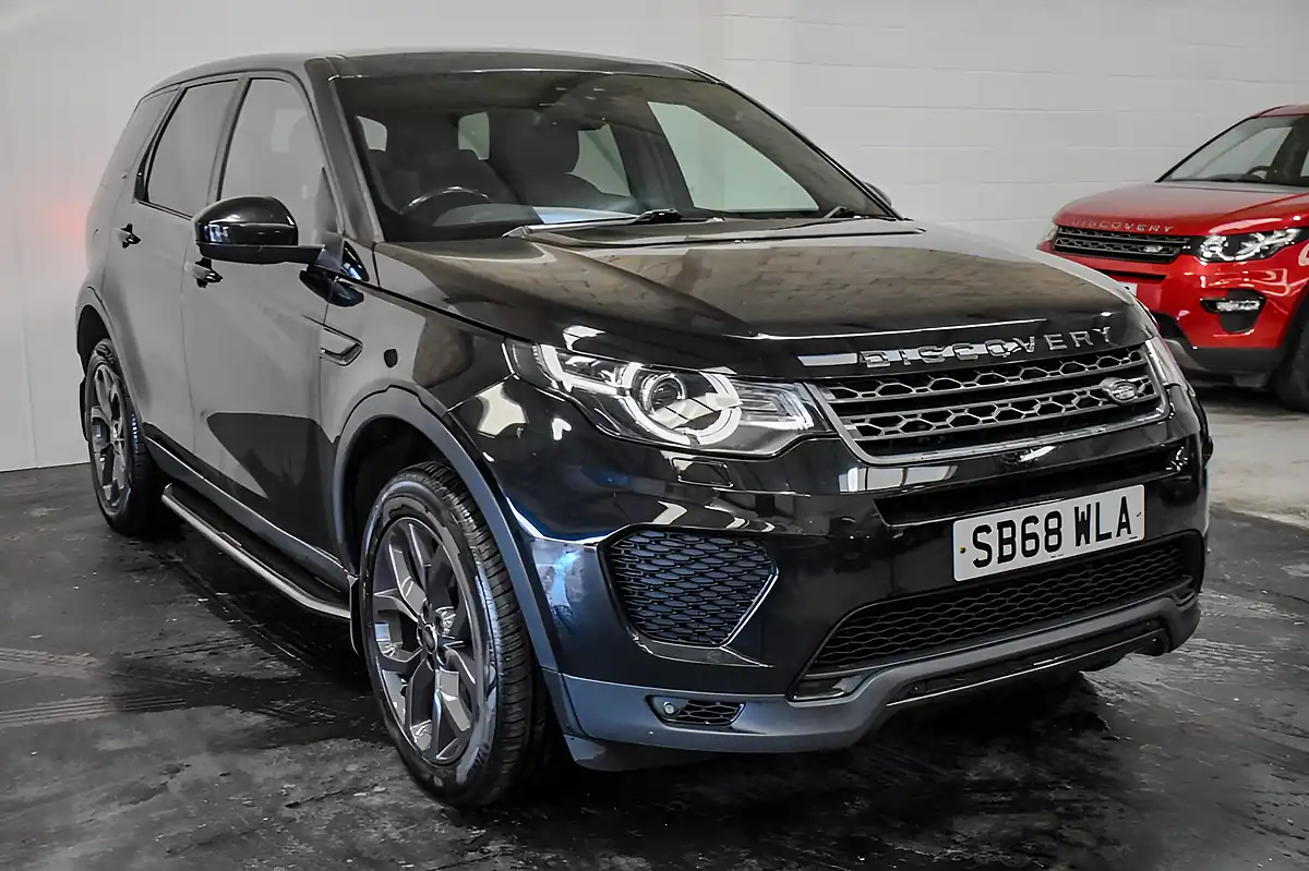 Used 2019 Land Rover Discovery Sport Landmark Black - Interior and Exterior details 9