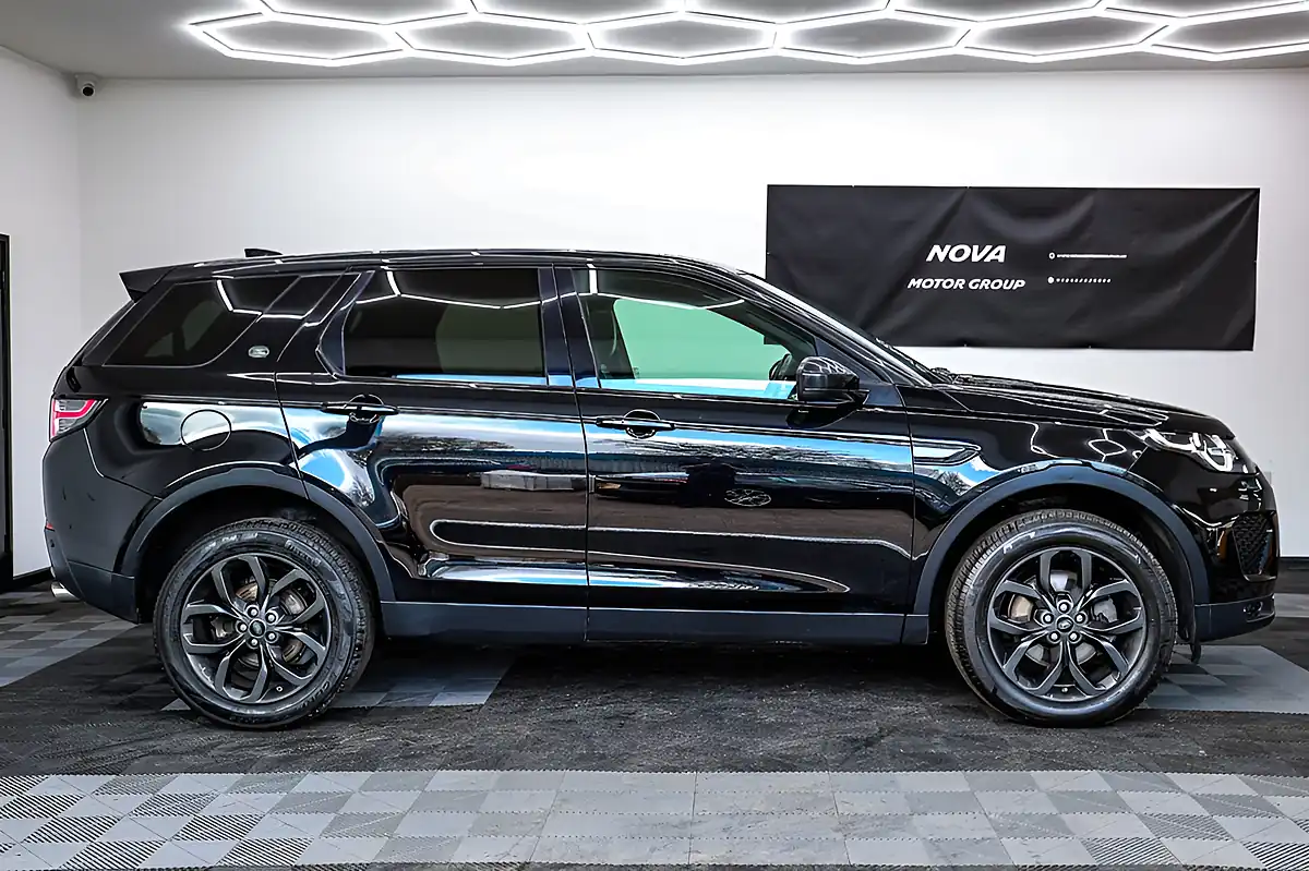 Used 2019 Land Rover Discovery Sport Landmark Black - Interior and Exterior details 5