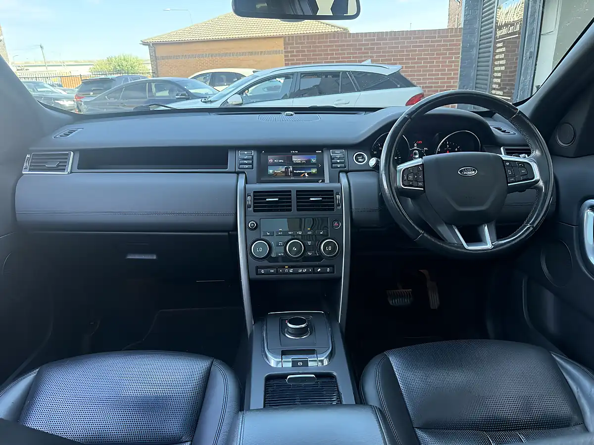 Used 2019 Land Rover Discovery Sport Landmark Corris Grey - Interior and Exterior details 5
