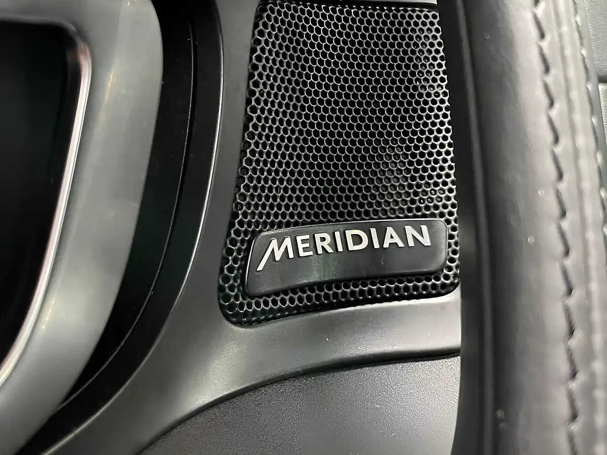Used 2019 Land Rover Discovery Sport Landmark Corris Grey - Interior and Exterior details 16