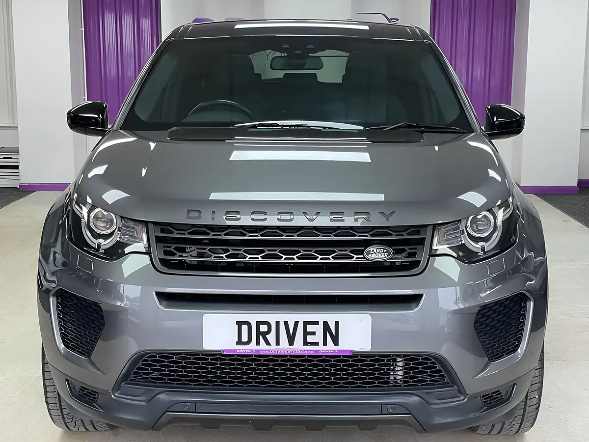 Used 2019 Land Rover Discovery Sport Landmark Corris Grey - Interior and Exterior details 5