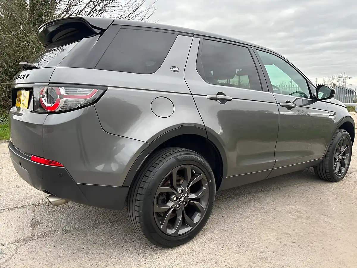 Used 2019 Land Rover Discovery Sport Landmark Grey - Interior and Exterior details 11