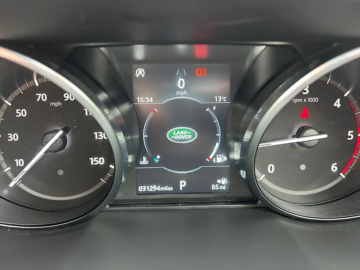 Used 2019 Land Rover Discovery Sport Landmark Grey - Interior and Exterior details 20