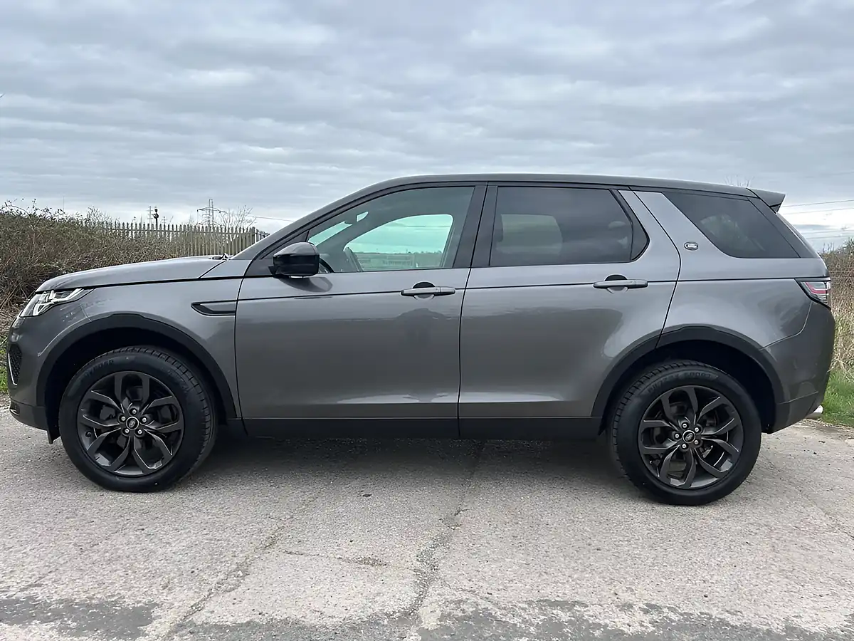 Used 2019 Land Rover Discovery Sport Landmark Grey - Interior and Exterior details 5