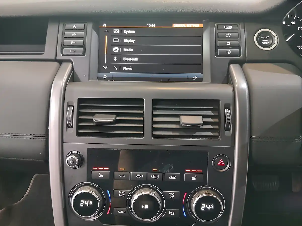 Used 2019 Land Rover Discovery Sport Landmark Grey - Interior and Exterior details 17