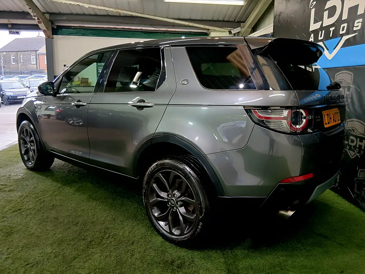Used 2019 Land Rover Discovery Sport Landmark Grey - Interior and Exterior details 4